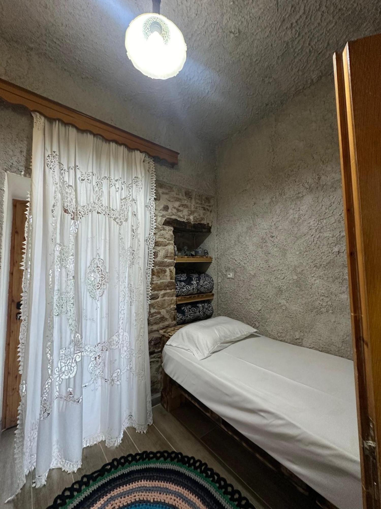 Guest House Lengo Gjirokastër Exterior foto